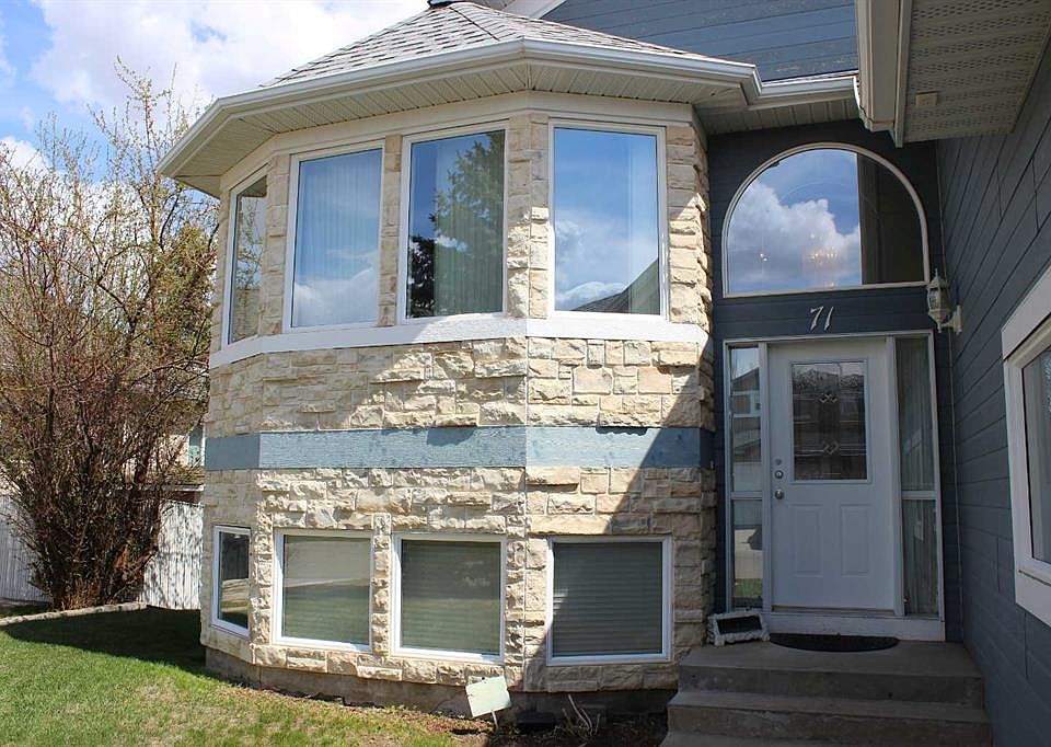 1st image of 71 Park Pl W