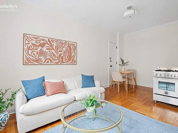 85 Barrow St APT 5R, New York, NY 10014