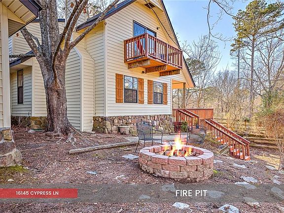 2nd image of 16145 Cypress Ln