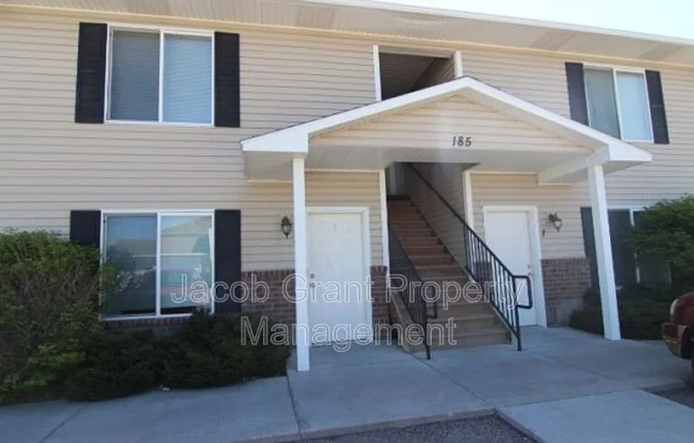 185 Stockham Blvd #4 — Photo 1