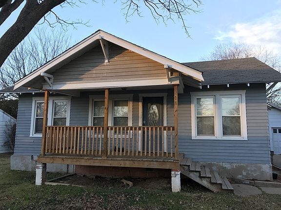 3rd image of 518 E Oklahoma Ave