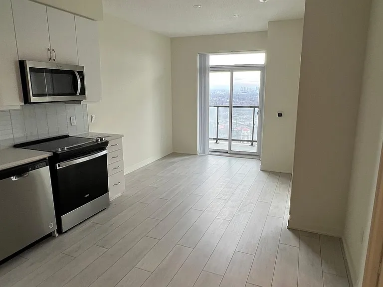 38 Annie Craig Dr #2910 — Photo 3