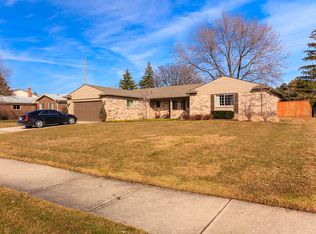 4660 Bonniebrook Dr, Troy, MI 48098