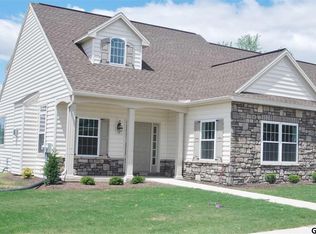 2 Arrow Head Dr, Elizabethtown, PA 17022