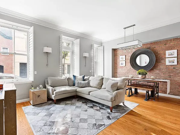 9 College Pl #1F, Brooklyn, NY 11201