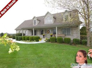 2107 Clark Pointe Dr, Crestwood, KY 40014