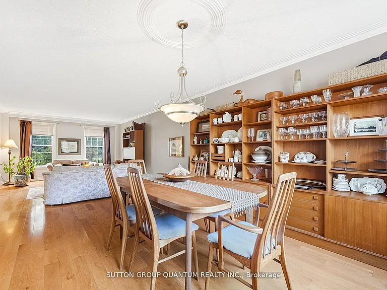 1511 Ifield Rd — Photo 9