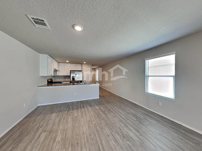10419 Varmus Dr — Photo 5