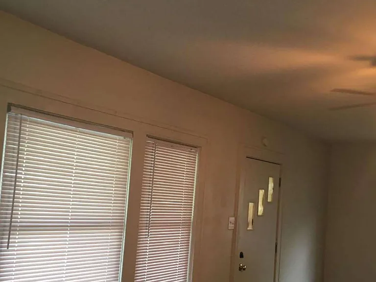 1414 N Gilbert St — Photo 11