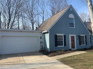 2241 Heather Ln, Twinsburg, OH 44087