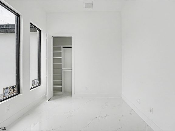4th image of 3500 NE 17th Place Cpe