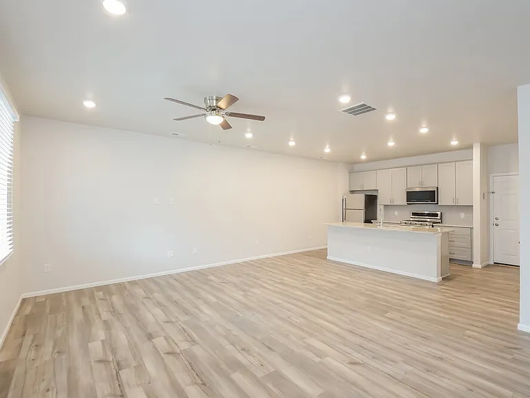 13971 Vispo Way — Photo 5