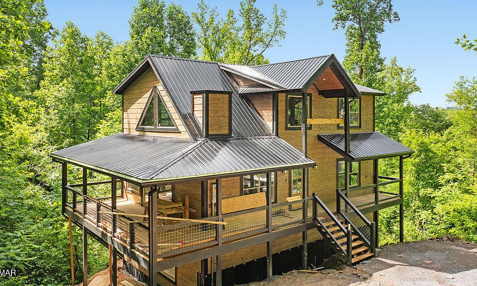 1st image of 535 Forrest Springs Dr