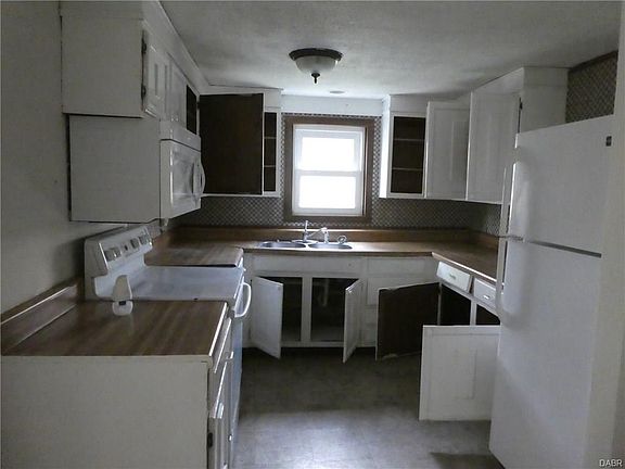 3rd image of 11658 Scenic Dr
