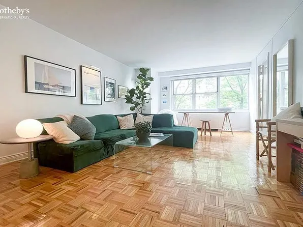 155 W 68th St APT 329, New York, NY 10023