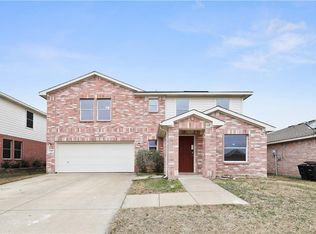 13809 Canyon Ranch Rd, Roanoke, TX 76262