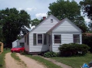 1318 14th Ave, Sterling, IL 61081