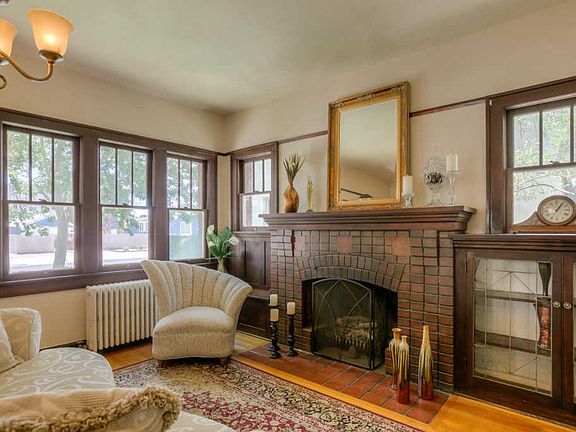 2nd image of 1105 Tijeras Ave NW