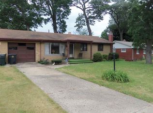 3718 Surrey Ln, South Bend, IN 46628