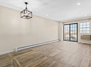 69-04 Juniper Valley Rd #3, Middle Village, NY 11379