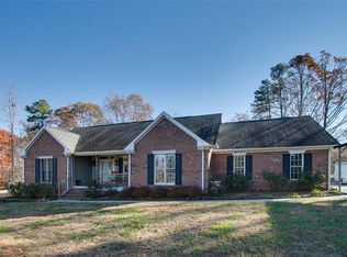 6406 Charter Oak Dr, Pleasant Garden, NC 27313