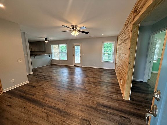 2nd image of 796 Club Ln