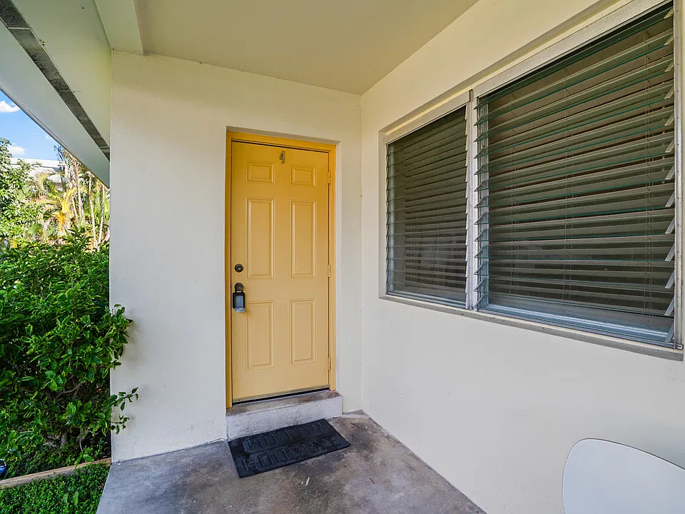 756 SE 19th Ave #1-4