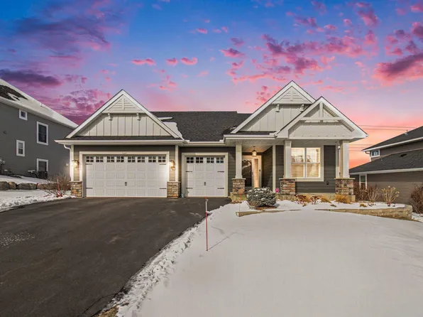9554 7th St N, Lake Elmo, MN 55042