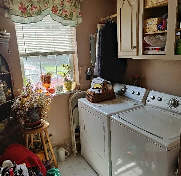211 E Baltimore St — Photo 5