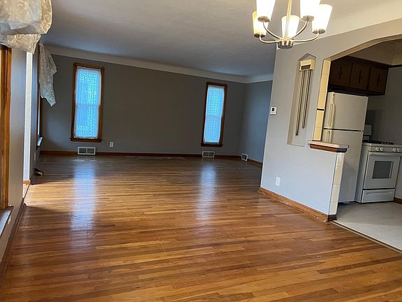 5th image of 4526 Dawnshire Ave