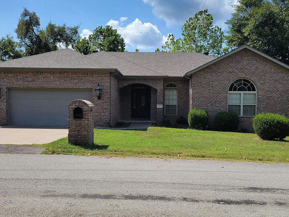 1st image of 27 Holcombe Ln #7051