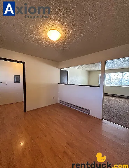 Freeman 1160 — Photo 6