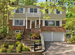 5 Wedgewood Ct, Great Neck, NY 11023