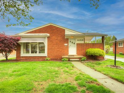 26528 Ashley St, Dearborn Heights, MI, 48127