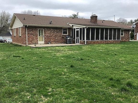 3rd image of 517 Oaklawn Dr
