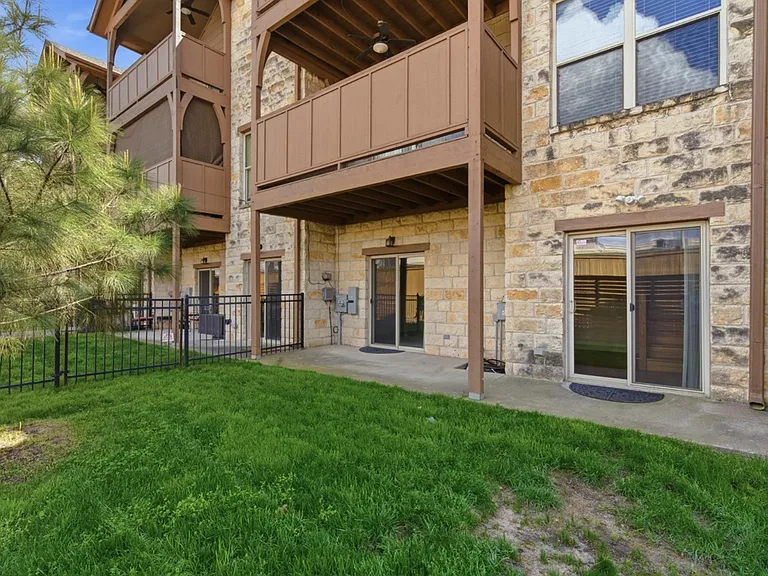 1333 E 41st Pl — Photo 30