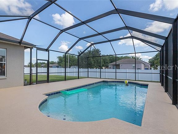 2nd image of 2802 Park Meadow Dr