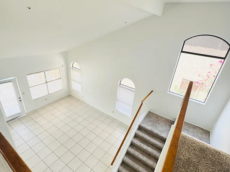 12770 N 89th St — Photo 30