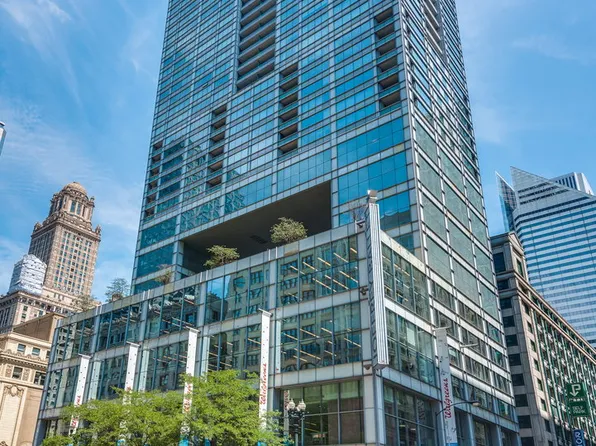 8 E Randolph St Unit 2002, Chicago, IL 60601