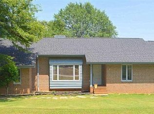 2202 Wright Dr, Greer, SC 29651