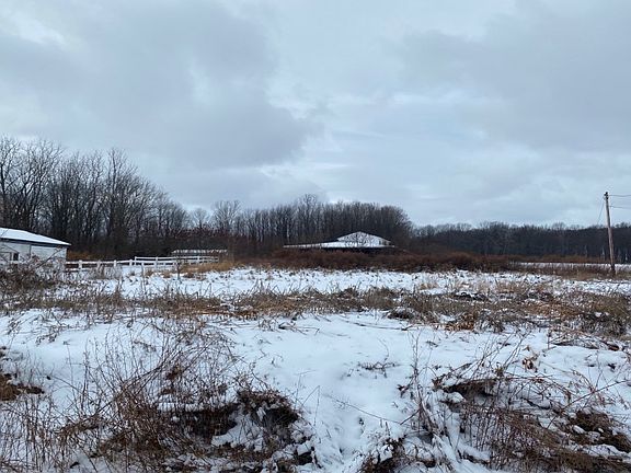 3rd image of 2034 Morrow Ln