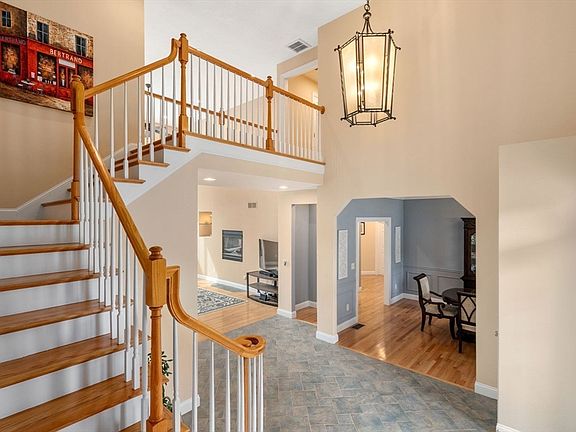 5th image of 22 Mystic Valley Ln