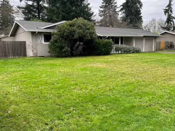 18005 Belmore Ave, Lake Oswego, OR 97035
