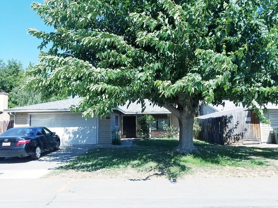 2nd image of 4728 Ravenstone Way