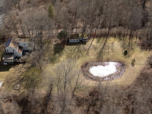 4th image of 26 Bloody Hill Road