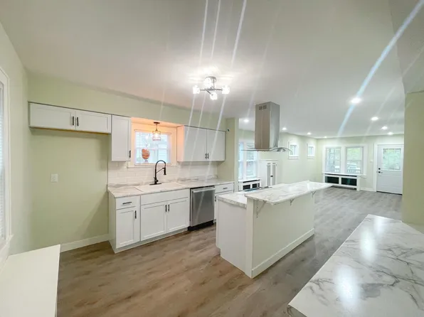 8730 North 76th PLACE, Milwaukee, WI 53223