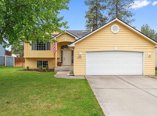 6831 N Cambridge Ln, Spokane, WA 99208