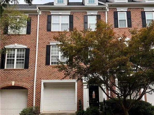 2704 Waters Edge Trl, Roswell, GA 30075