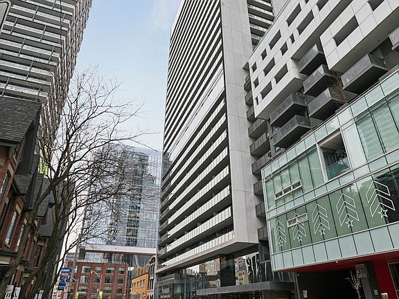 2nd image of 330 Richmond St W #307