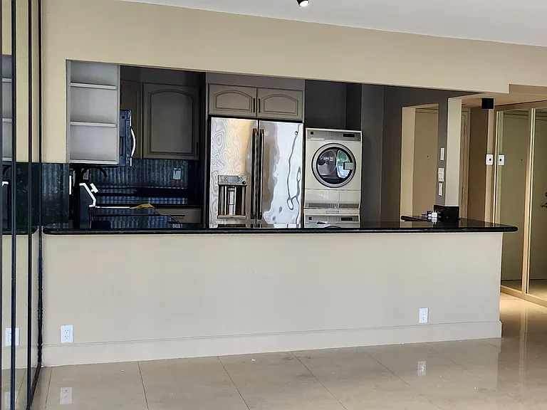 1901 Brickell Ave #B512 — Photo 14